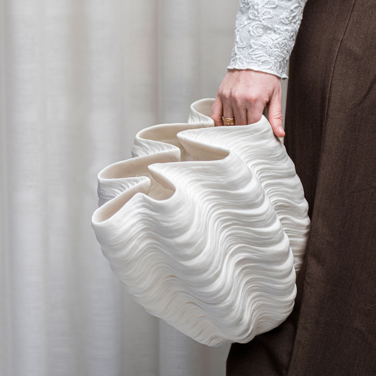 SHELL vase, large, Off-white