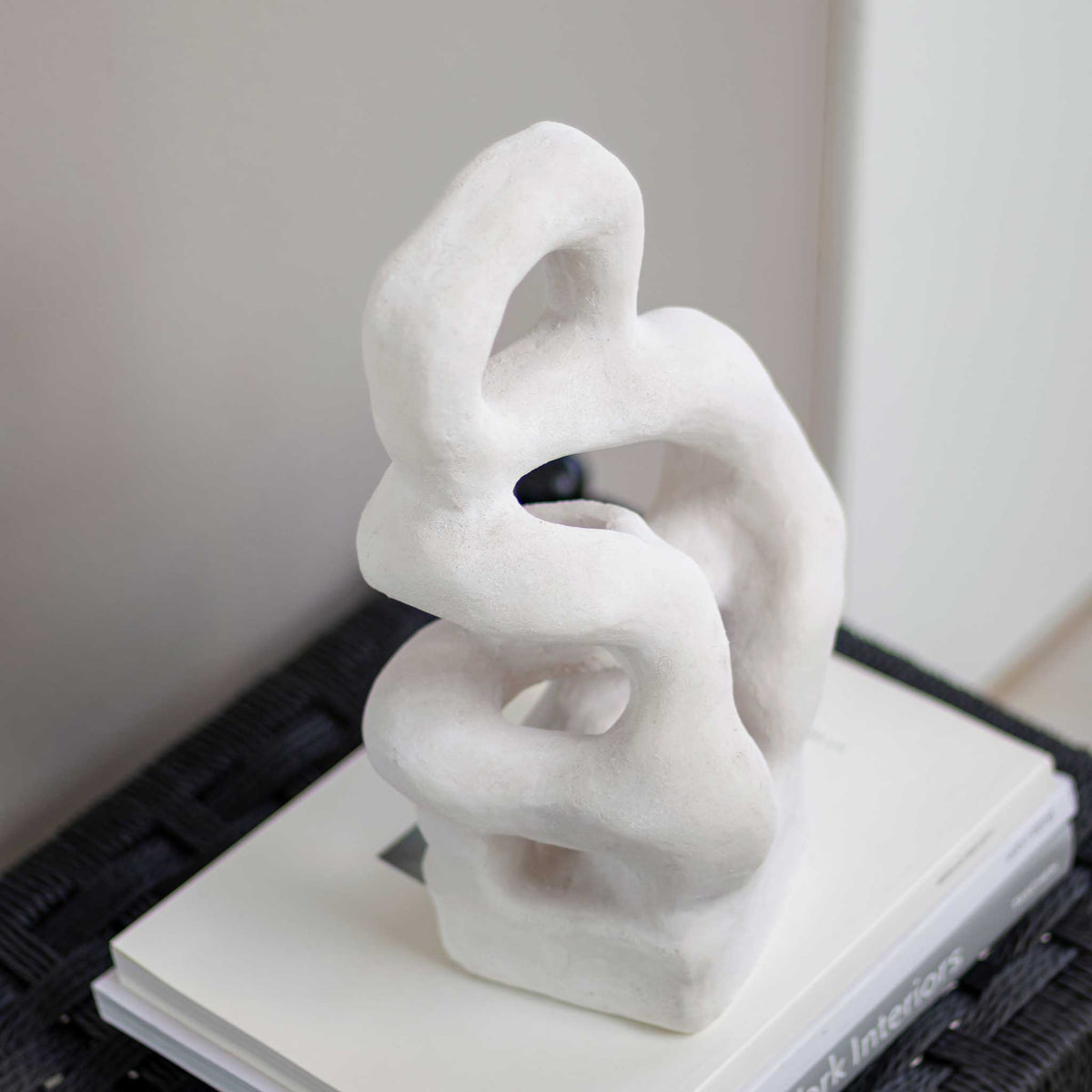 ART PIECE Sculpture, Off-white
