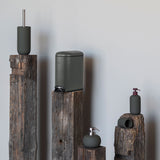 LOTUS PLAY dispenser, høj (2 pumper), Dark olive