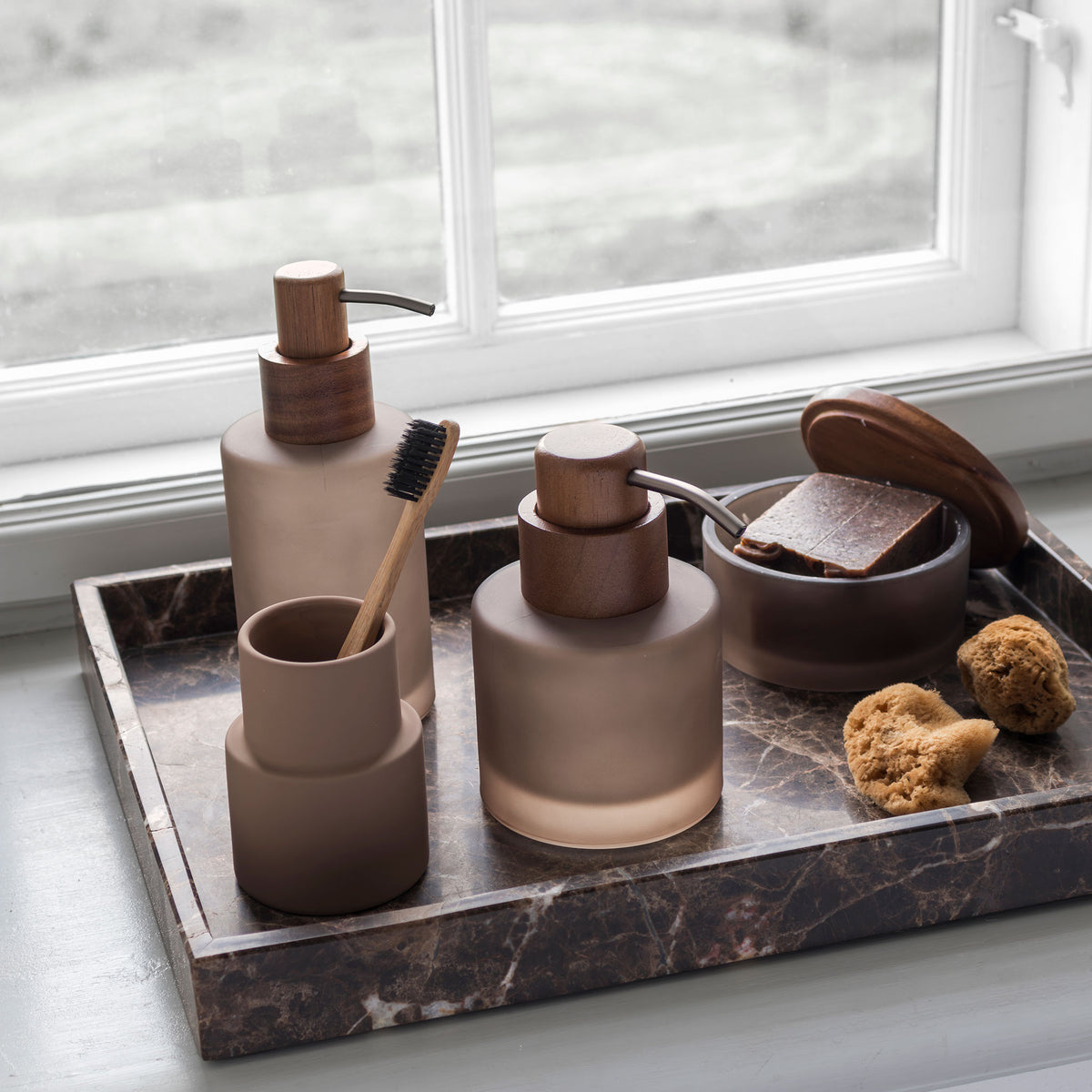MODEST lav dispenser, Walnut
