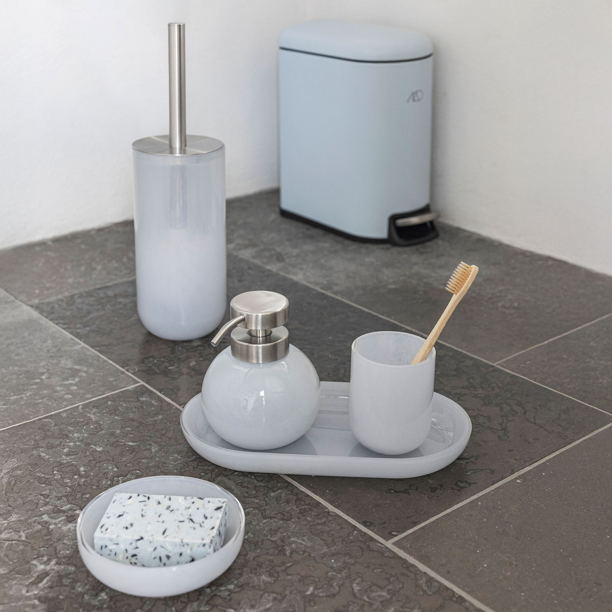 OPAL bakke, Light blue
