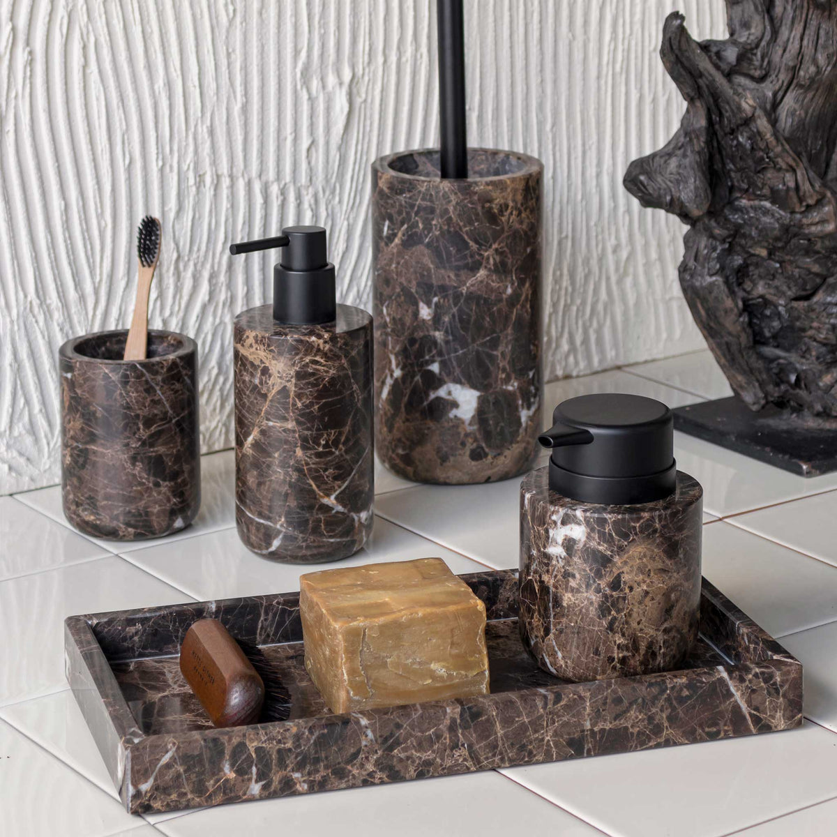 MARBLE bakke, Brown
